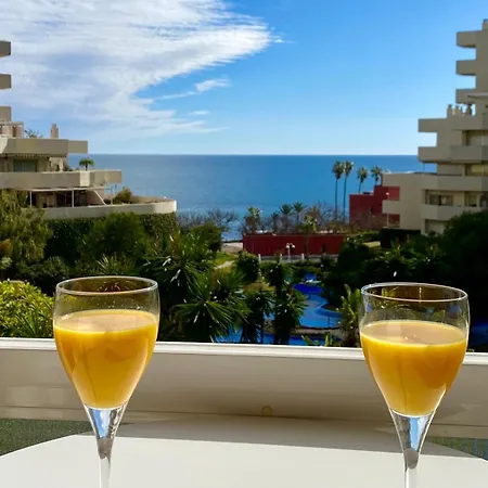 Apartament Charming In Benalbeach