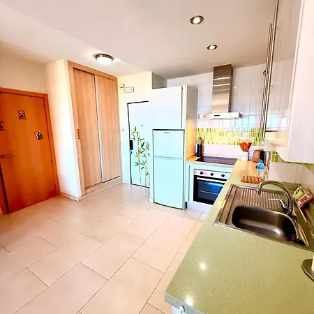 Charming In Benalbeach Apartament Benalmádena