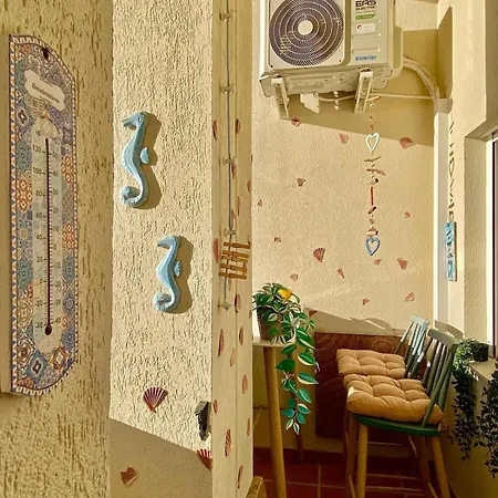 Charming In Benalbeach *